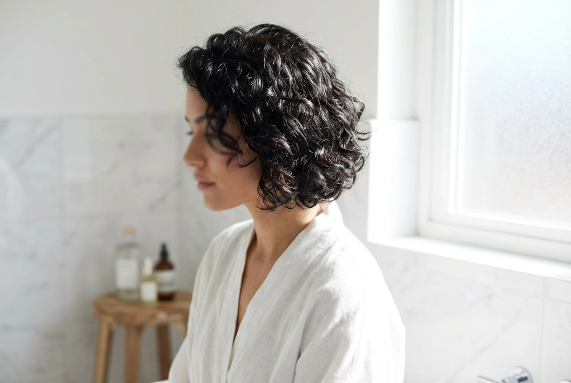 Kodri na kratkih laseh: hitri načini za učinek kot iz salona