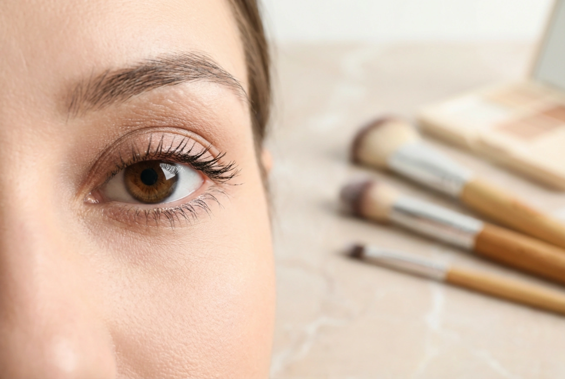 Naravno ličenje oči: svež videz v nekaj preprostih korakih